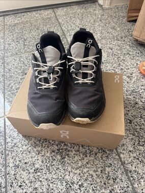 On Running Big Kid Sneakers in Black and White with Toggle Laces